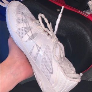 Nfinity vengeance cheer shoes
